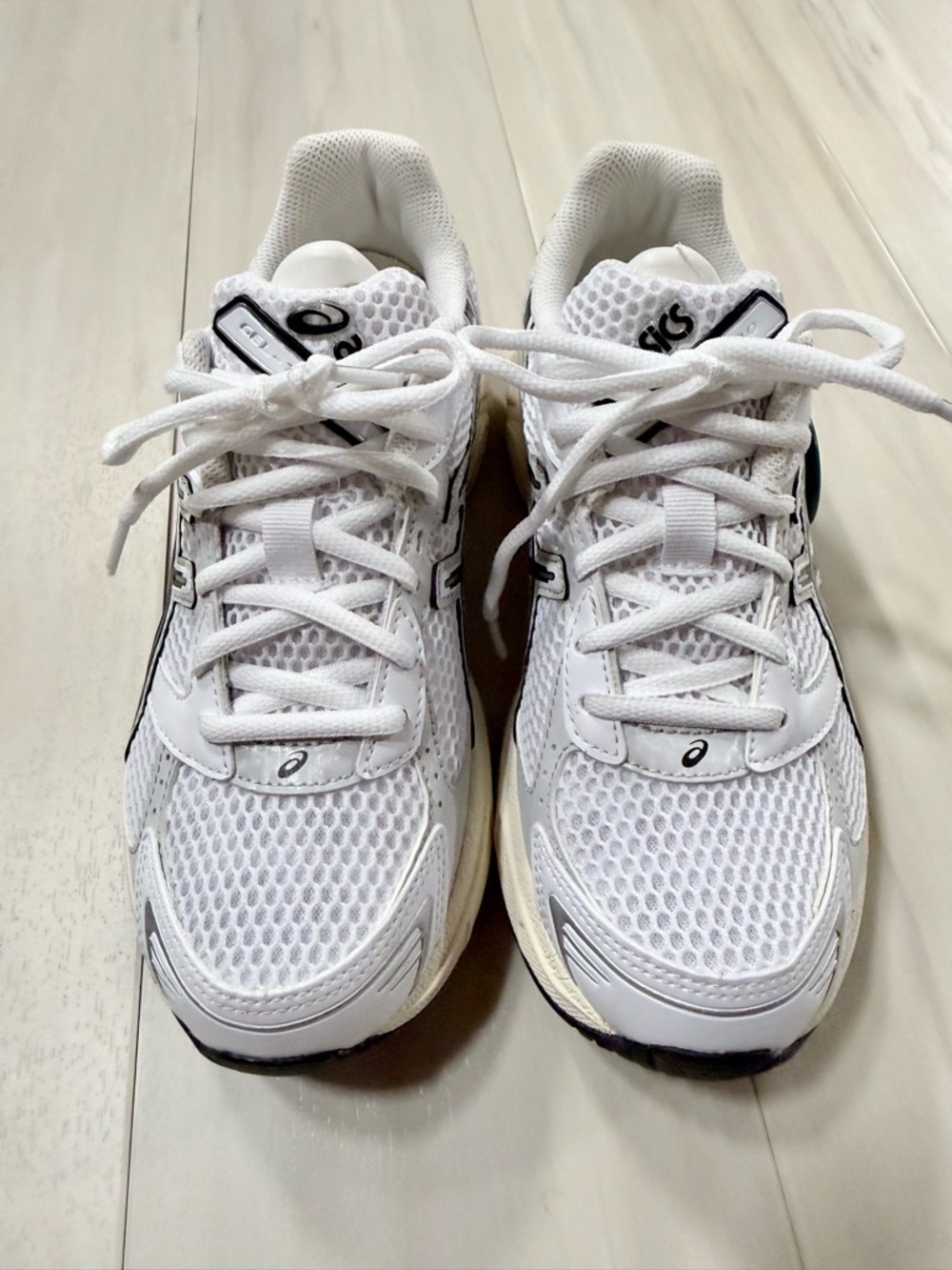 ASICS Gel-1130 Sneakers women’s 7-7.5, men’s 5.5. White/cloud grey. - Picture 3 of 6